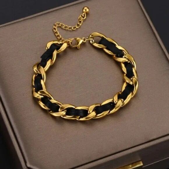 #41 ⭐️New Gold Leather Twist Bracelet - Picture 1 of 7